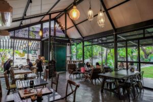 Home Stew Cafe (ประชาชื่น) 8