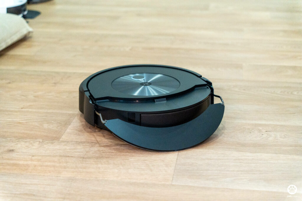 5 ฟีเจอร์ดีกับบ้านมีสุนัข รีวิว iRobot Roomba Combo j7+ หุ่นยนต์ดูดฝุ่นและถูพื้น 2 in 1 27